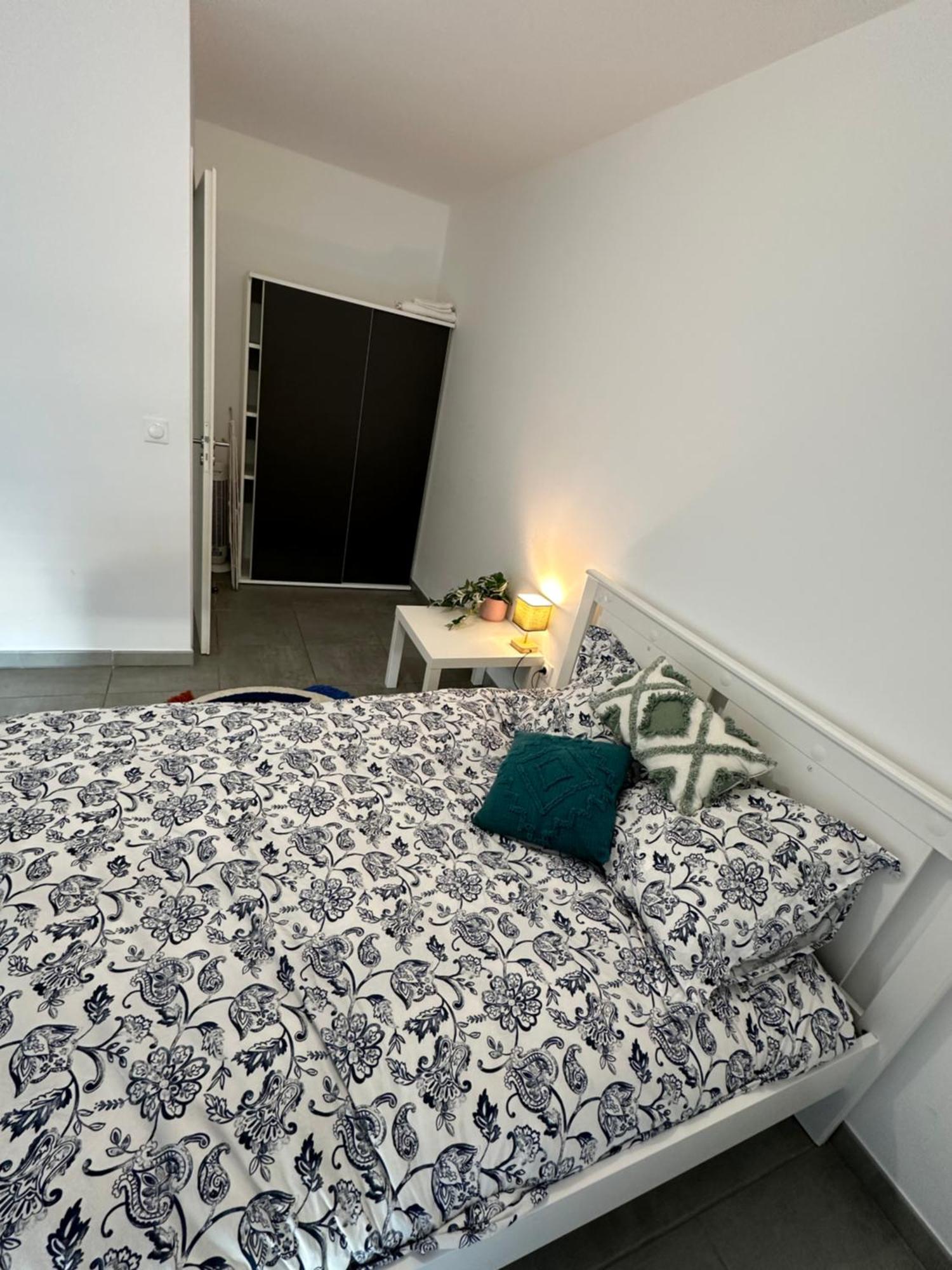 Apparemment Lumineux Apartment