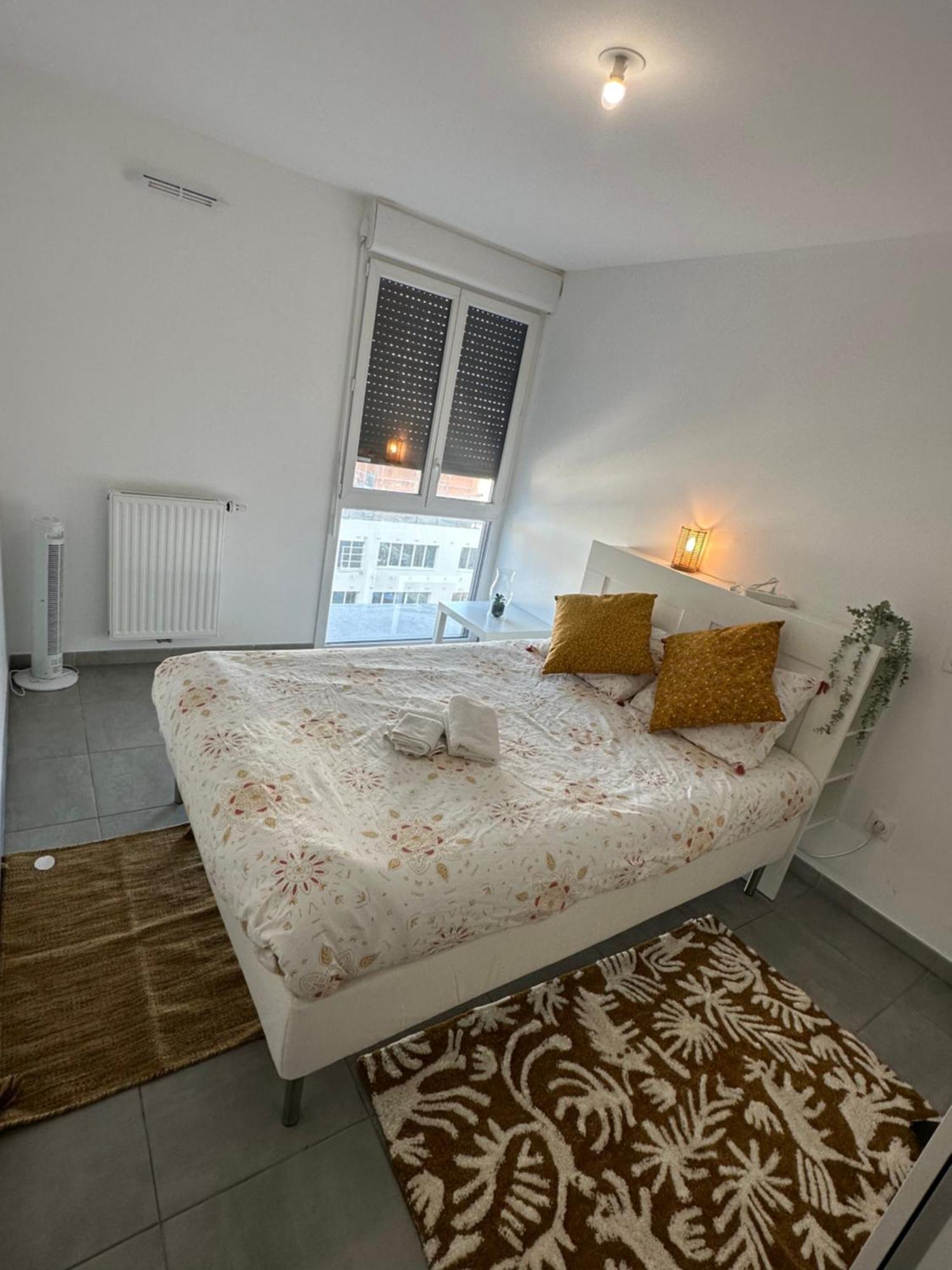 Apparemment Lumineux Apartment Marseilles